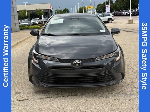 Used 2025 Toyota Corolla LE FWD image 8