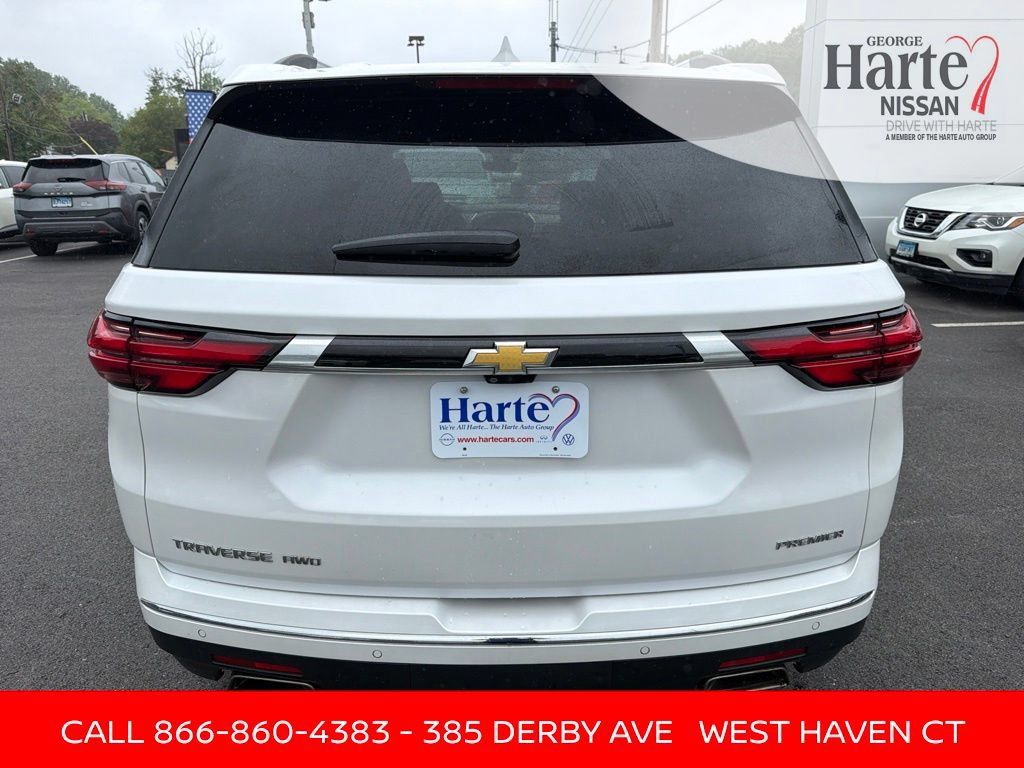 Used 2023 Chevrolet Traverse Premier AWD/4WD image 7