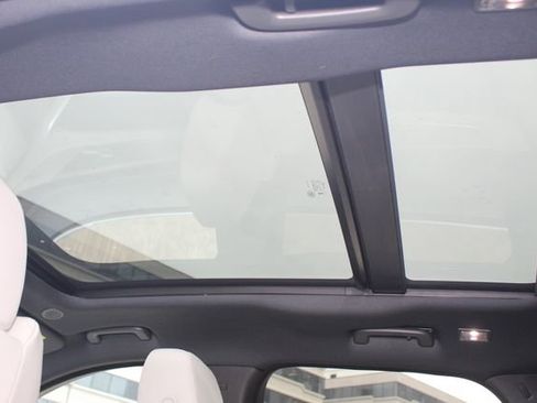 New 2026 Jaguar F-PACE R-Dynamic S image 23