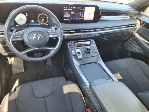 Certified 2024 Hyundai Palisade Calligraphy AWD/4WD image 17