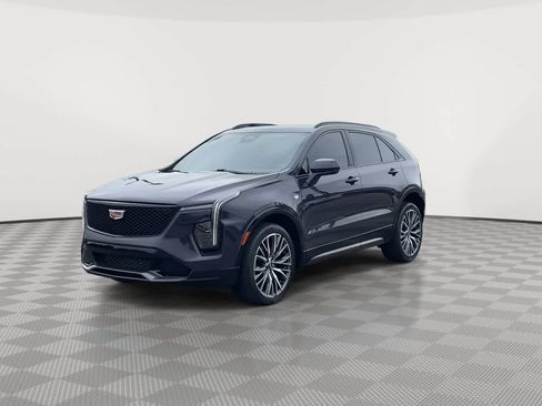 Certified 2024 Cadillac XT4 Sport w/ Cold Weather Package AWD/4WD image 4