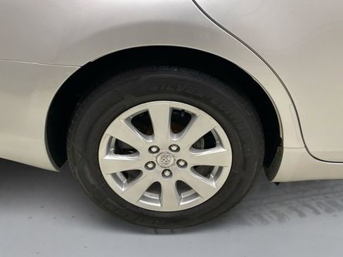 Used 2007 Toyota Camry XLE FWD image 17