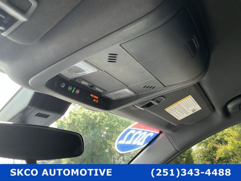 Used 2022 Chevrolet Equinox RS w/ RS Leather Package FWD image 26