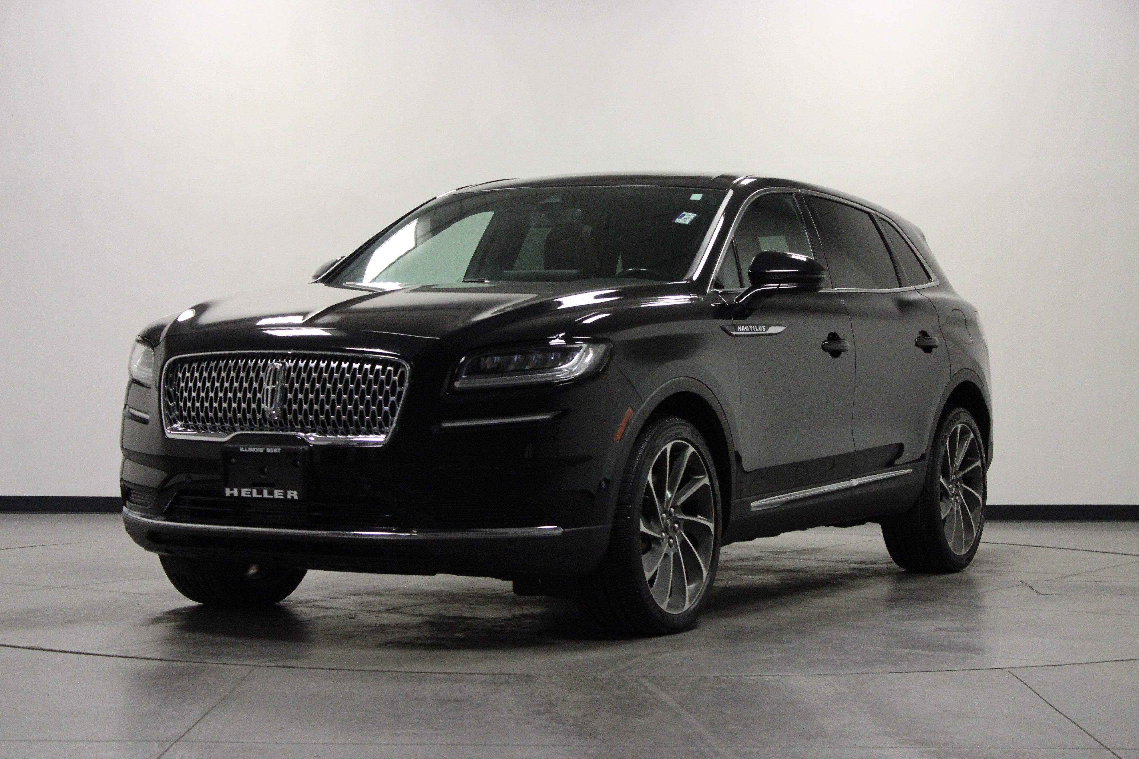 Used 2022 Lincoln Nautilus Reserve w/ Equipment Group 201A AWD/4WD image 8