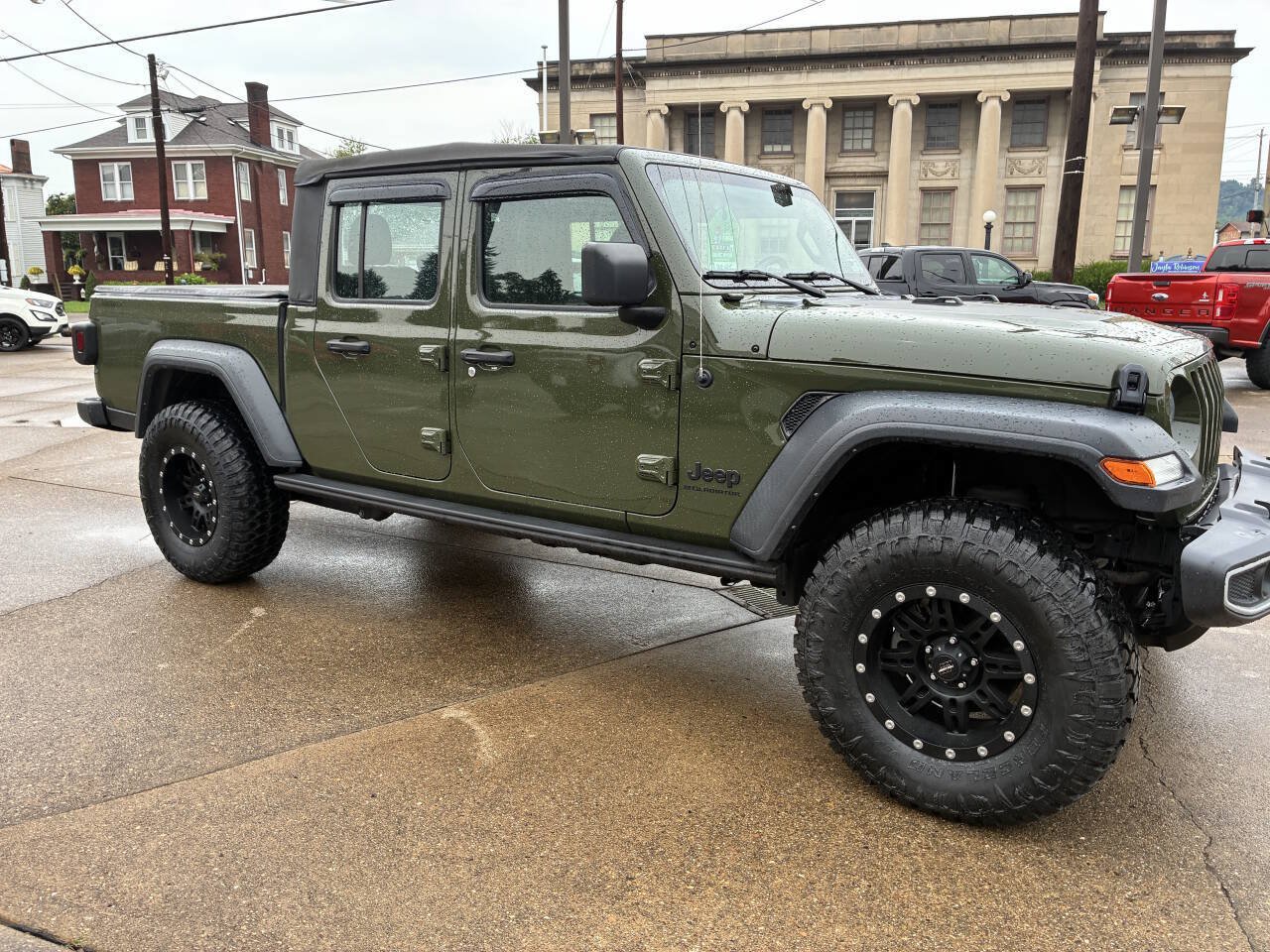 Used 2023 Jeep Gladiator Sport w/ Trailer Tow Package AWD/4WD image 8