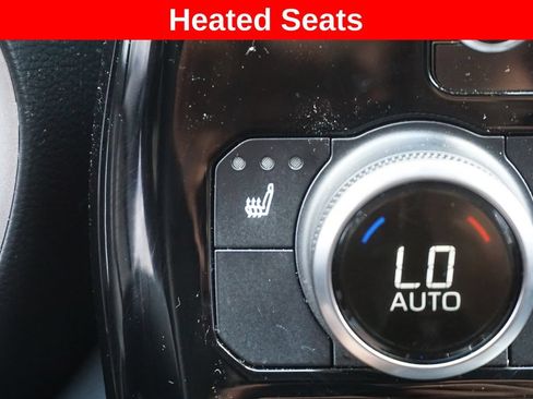 Used 2023 Toyota Highlander XLE AWD/4WD image 8