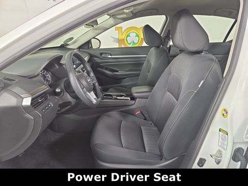 Used 2023 Nissan Altima 2.5 SV image 11