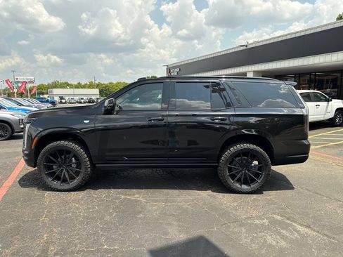 Used 2026 Cadillac Escalade Sport w/ Touring Package AWD/4WD image 11