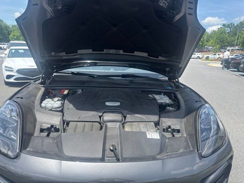 Used 2021 Porsche Cayenne S AWD/4WD image 10