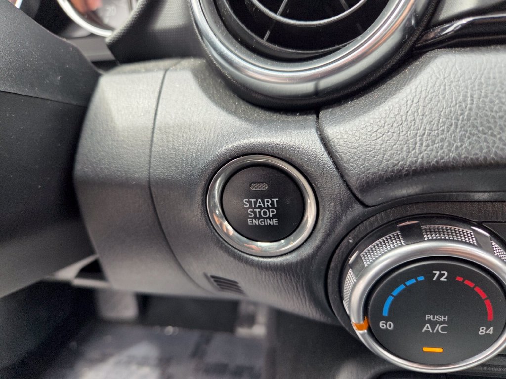 Used 2024 MAZDA MX-5 Miata Grand Touring RWD image 30