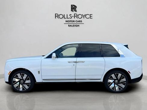 New 2026 Rolls-Royce Cullinan AWD/4WD image 4
