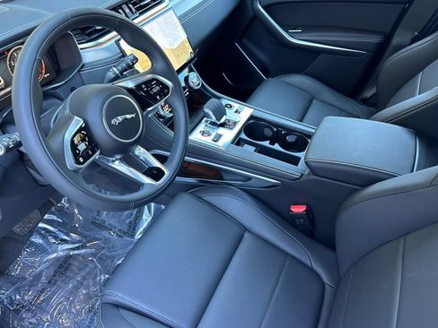 New 2026 Jaguar F-PACE R-Dynamic S image 5