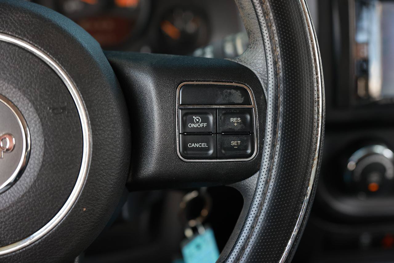 Used 2014 Jeep Compass Sport w/ Power Value Group FWD image 27