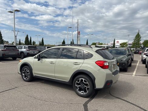 Used 2017 Subaru Crosstrek 2.0i Premium image 6