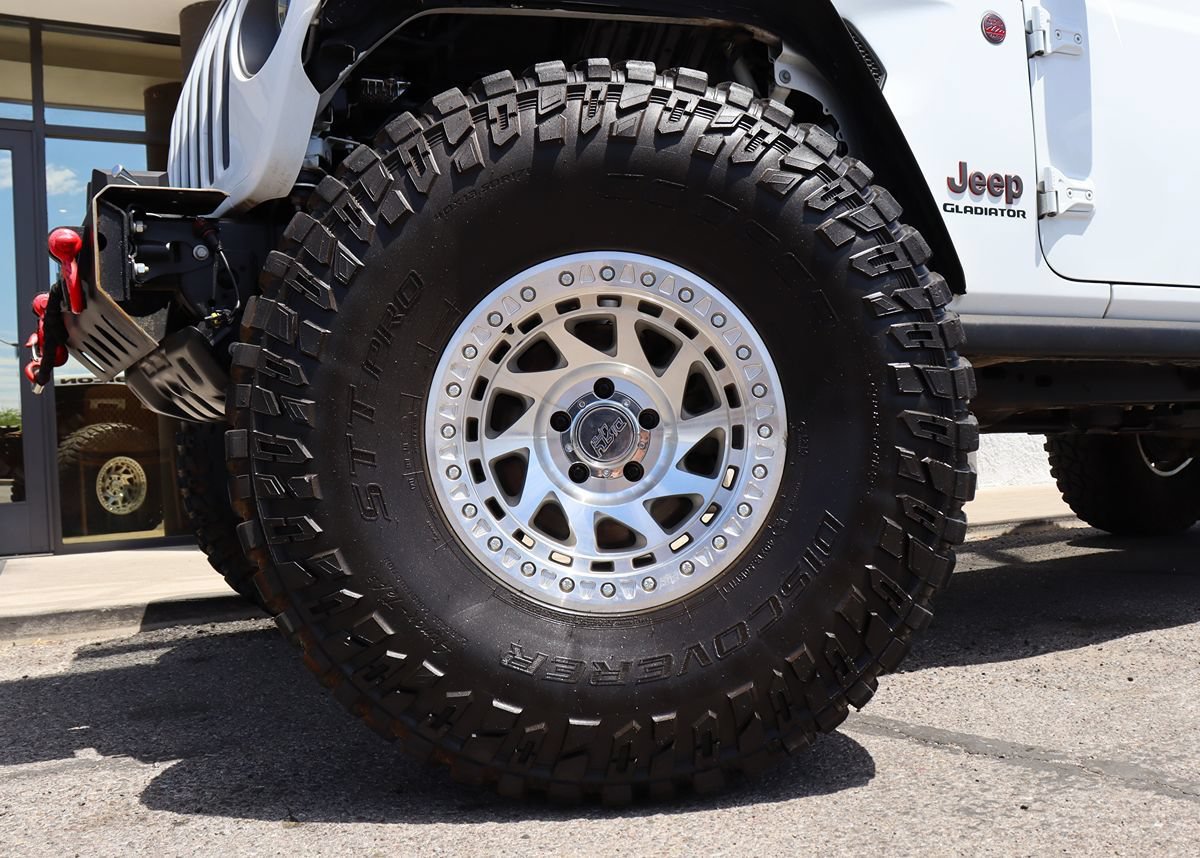 Used 2021 Jeep Gladiator Rubicon AWD/4WD image 7