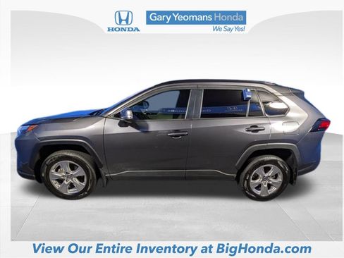 Used 2024 Toyota RAV4 XLE FWD image 9