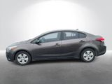 Used 2017 Kia Forte LX image 4