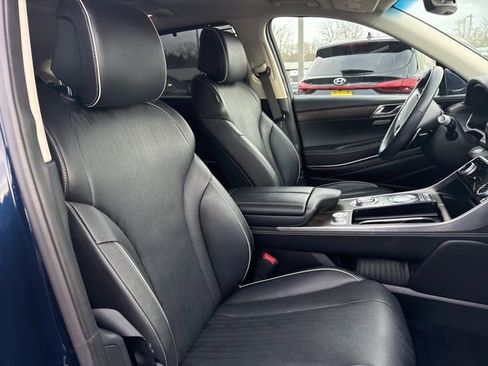 Used 2021 Genesis GV80 2.5T w/ Prestige Package 04 image 12