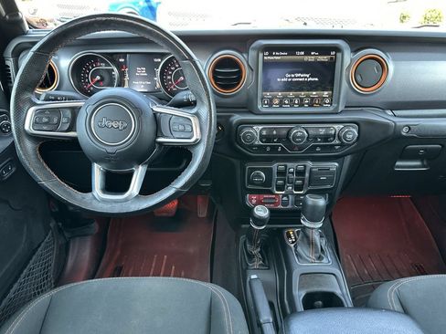 Certified 2022 Jeep Gladiator Mojave w/ Cold Weather Group AWD/4WD image 10