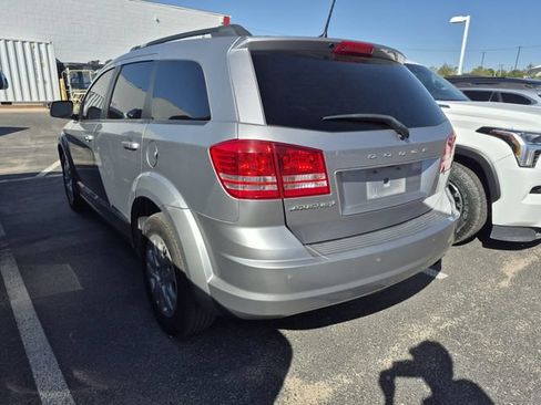 Used 2020 Dodge Journey SE w/ SE Popular Equipment Group FWD image 10