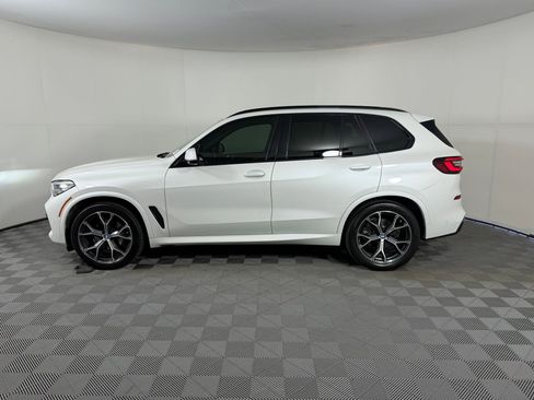 Used 2022 BMW X5 sDrive40i w/ M Sport Package image 2