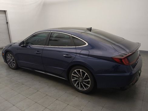 Used 2022 Hyundai Sonata Limited w/ Preferred Accessory Package FWD image 3