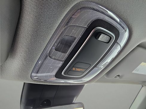 New 2026 Hyundai Elantra Hybrid FWD image 23