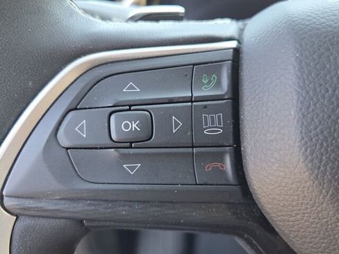 Used 2024 Jeep Grand Cherokee L Altitude AWD/4WD image 25