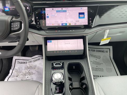 New 2025 Jeep Wagoneer S Limited image 12