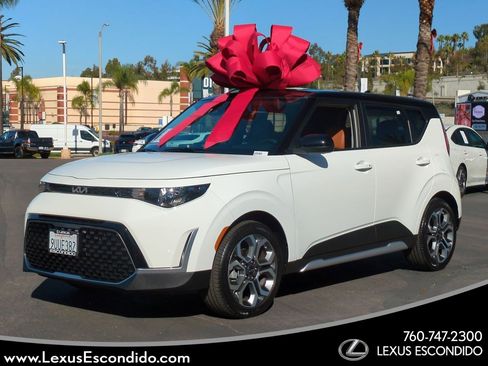 Used 2025 Kia Soul EX image 1