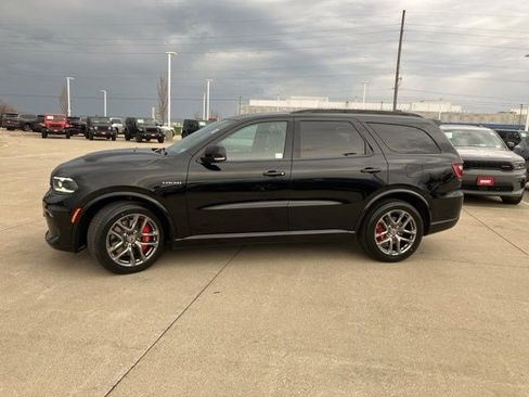 Certified 2023 Dodge Durango R/T w/ Tow 'N Go Package AWD/4WD image 5