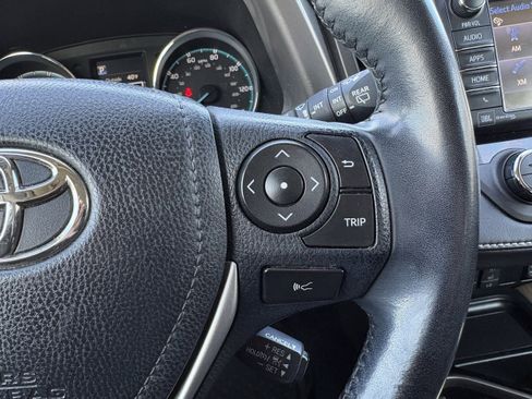 Used 2018 Toyota RAV4 Limited w/ Advanced Technology Package image 16