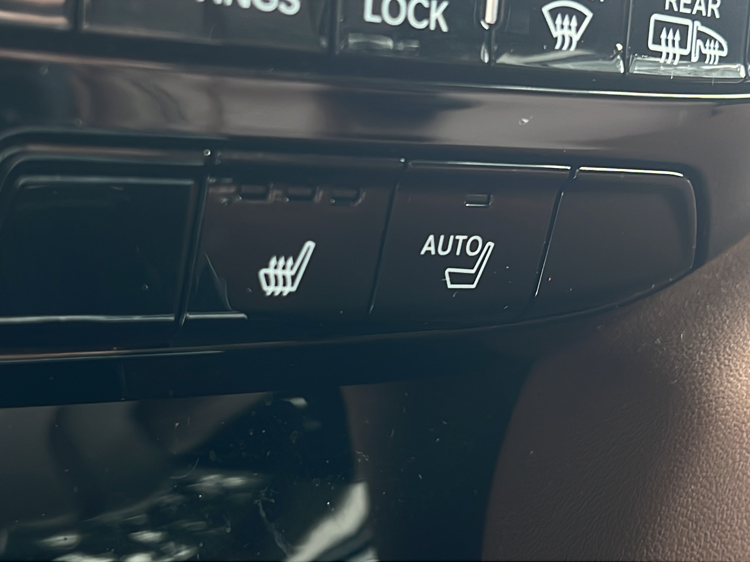 Used 2025 Acura MDX w/ Technology Package AWD/4WD image 18