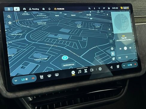 Used 2023 Rivian R1S Launch Edition image 18