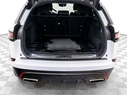 Used 2023 Land Rover Range Rover Velar R-Dynamic S image 32