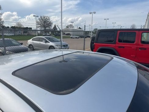 Used 2007 Toyota Camry LE image 4