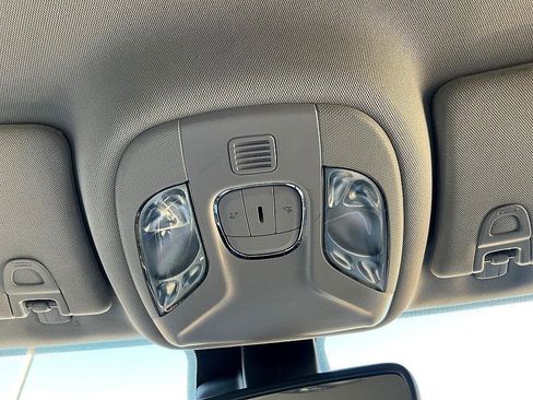 Used 2022 Jeep Compass Latitude image 24