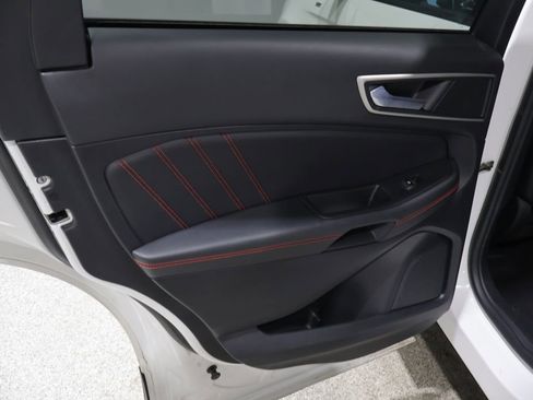 Used 2024 Ford Edge ST-Line AWD/4WD image 19