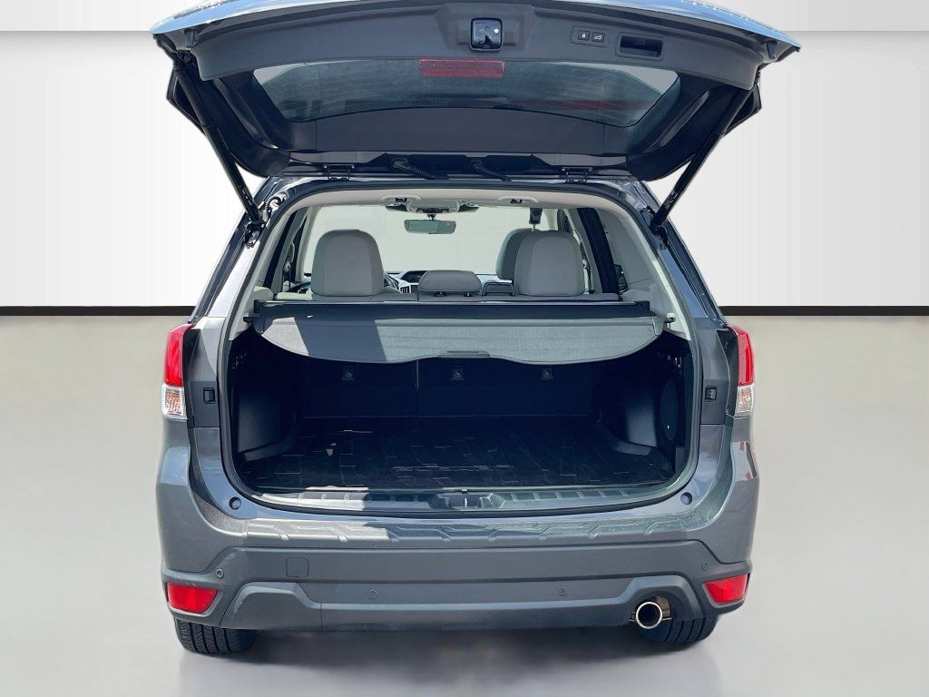 Used 2024 Subaru Forester Limited AWD/4WD image 27