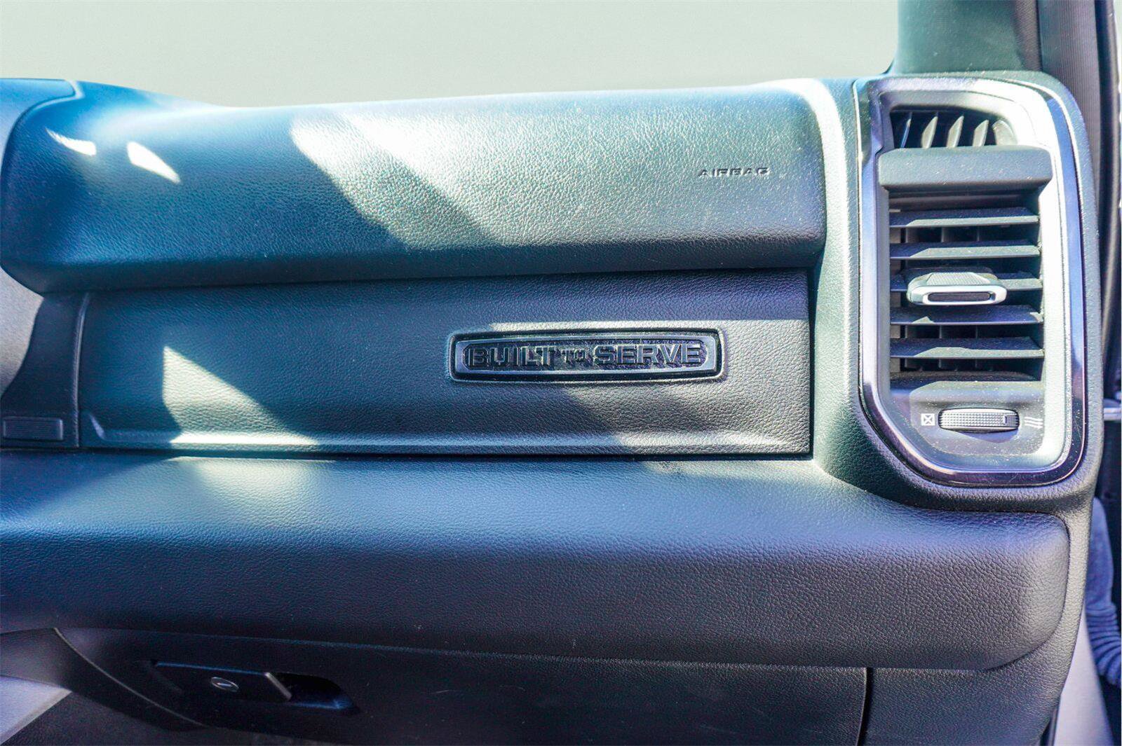 Used 2024 RAM 1500 Big Horn AWD/4WD image 17