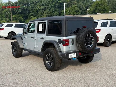 Used 2022 Jeep Wrangler Unlimited Rubicon 4xe AWD/4WD image 3
