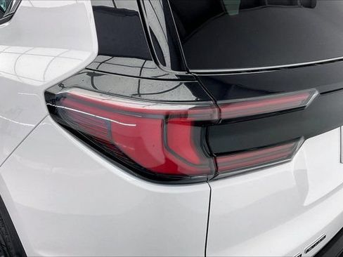 Used 2026 GMC Acadia Elevation w/ LPO, Floor Liner Package AWD/4WD image 29
