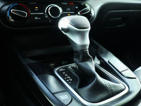 Used 2024 Kia Soul LX w/ Option Group 015 image 50