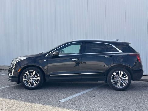 Used 2023 Cadillac XT5 Premium Luxury w/ Technology Package image 2