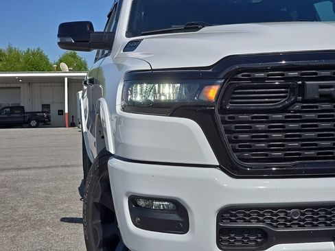 Certified 2025 RAM 1500 Big Horn AWD/4WD image 9