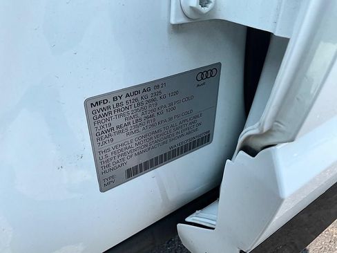 Used 2022 Audi Q3 2.0T Premium Plus AWD/4WD image 38
