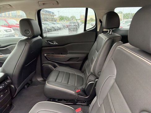 Used 2023 GMC Acadia Denali w/ Black Diamond Edition AWD/4WD image 18