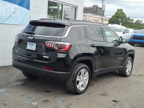 Used 2022 Jeep Compass Latitude AWD/4WD image 6