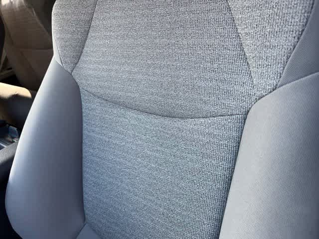 Used 2023 Toyota Sienna LE FWD image 7