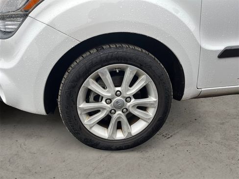 Used 2012 Kia Soul Base image 8